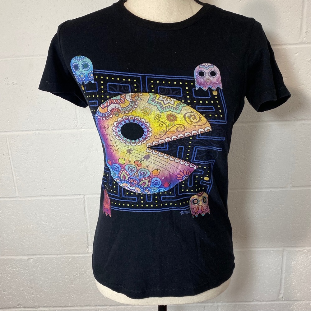 Tee Fury Pac Man Quilted Design Style Black T-shirt SMALL